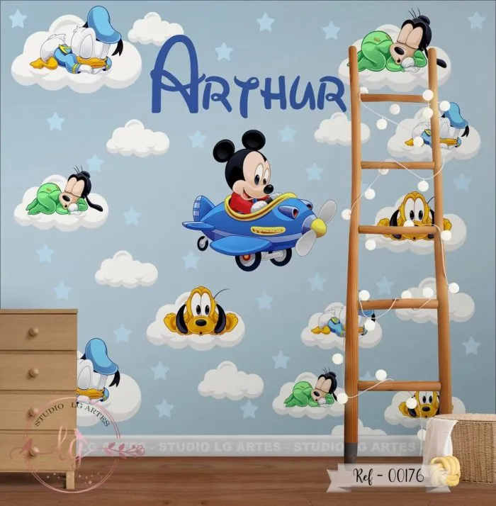 Papel de Parede Mickey Baby em Nuvens