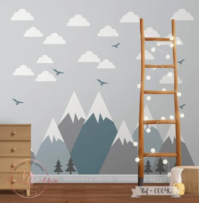 Papel de Parede Montanha com Nuvens
